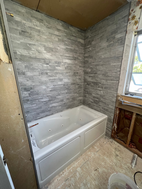 Tile Tub Surround 