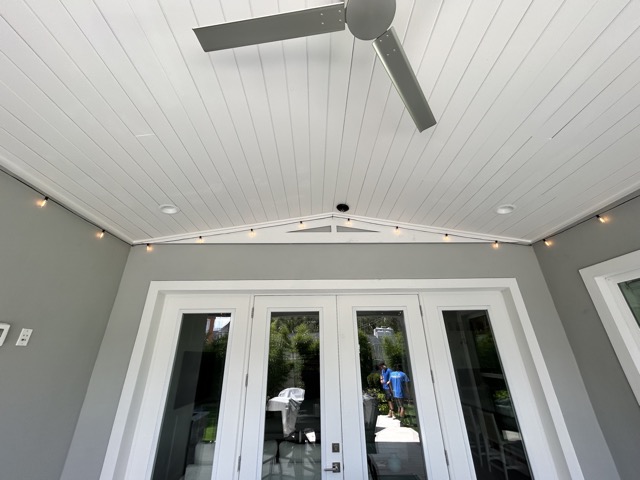 Custom Outdoor Lighting 